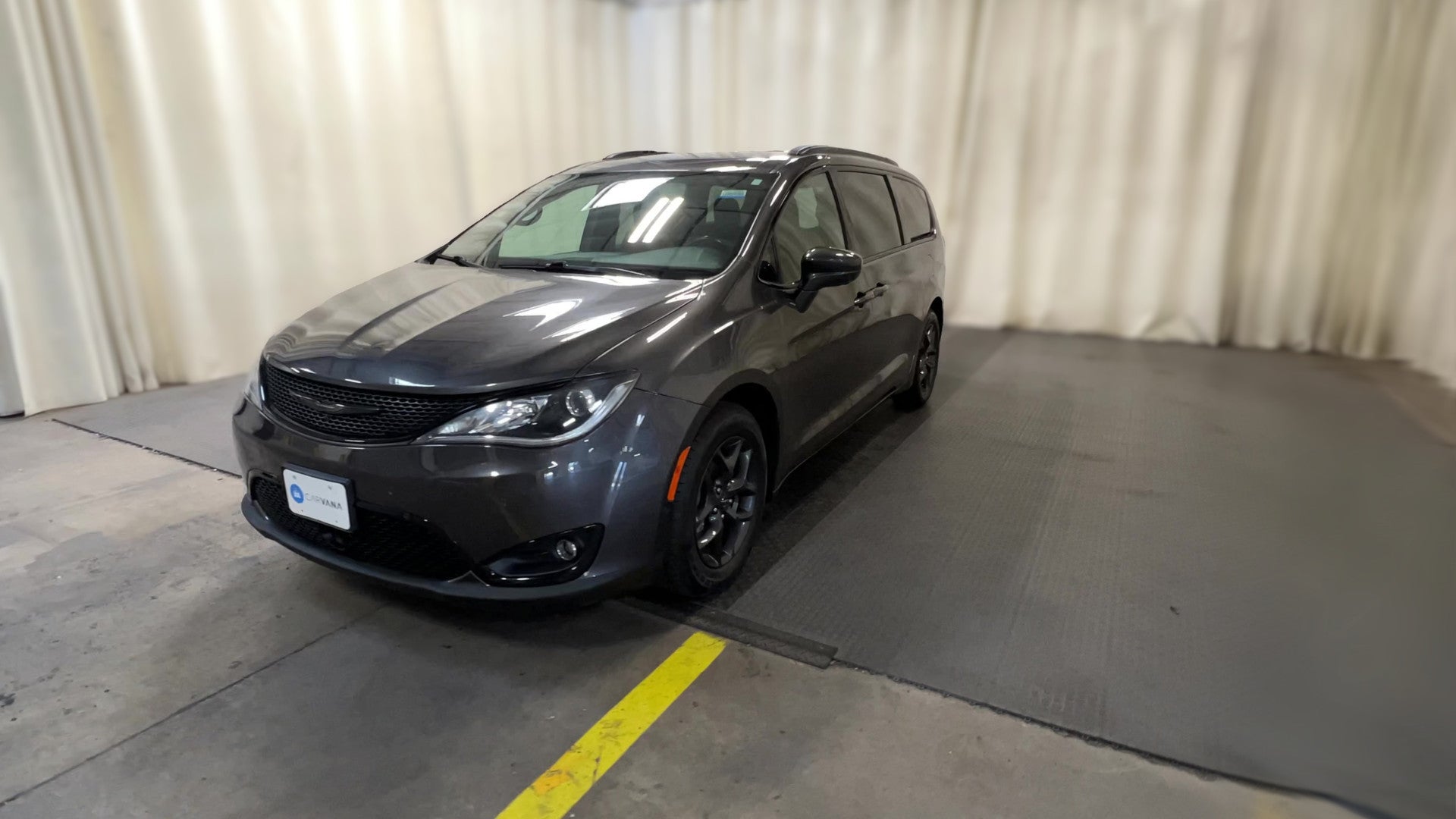 2019 Chrysler Pacifica vehicle photo