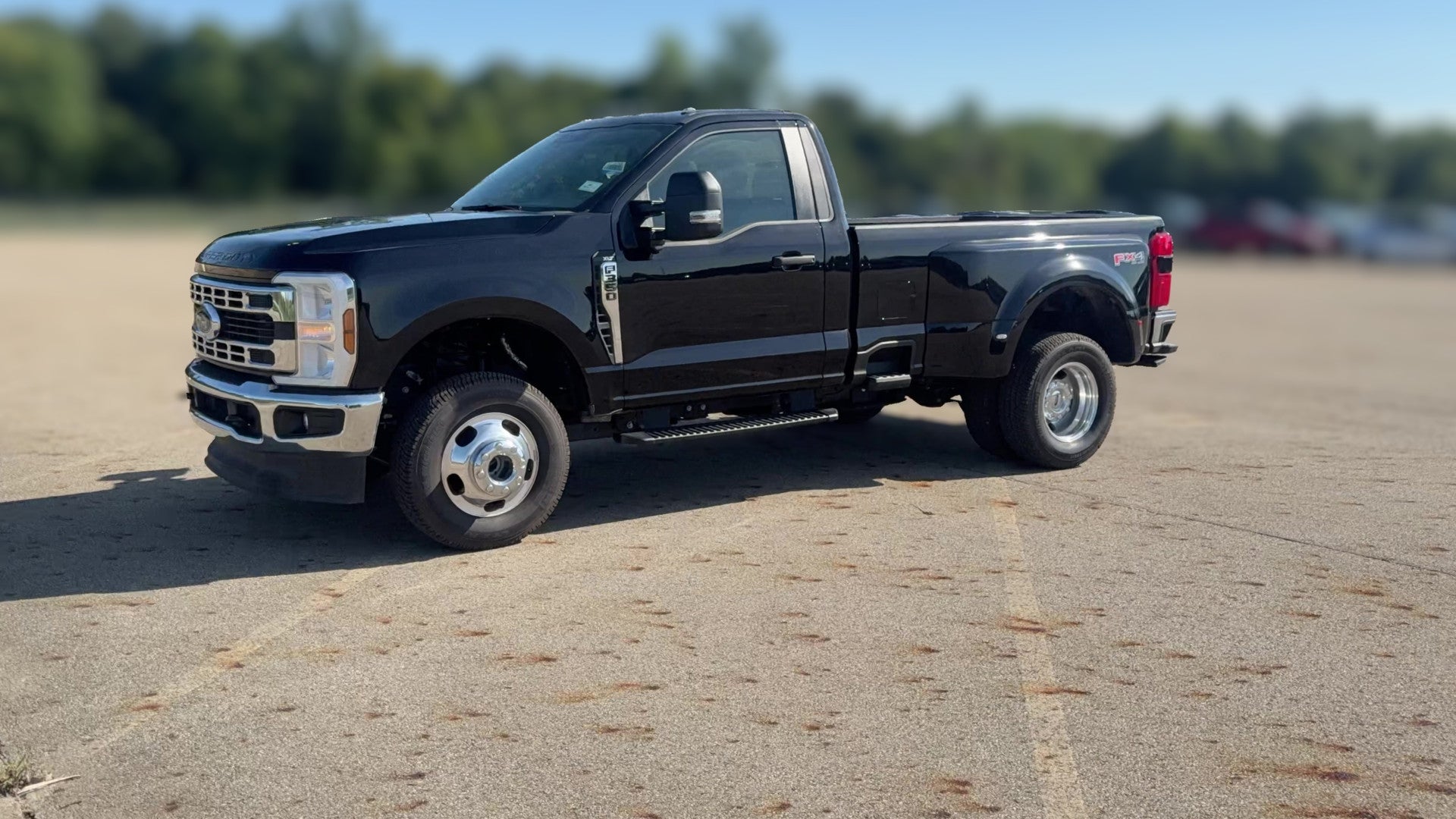 2026 Ford F350 Super Duty Regular Cab vehicle photo