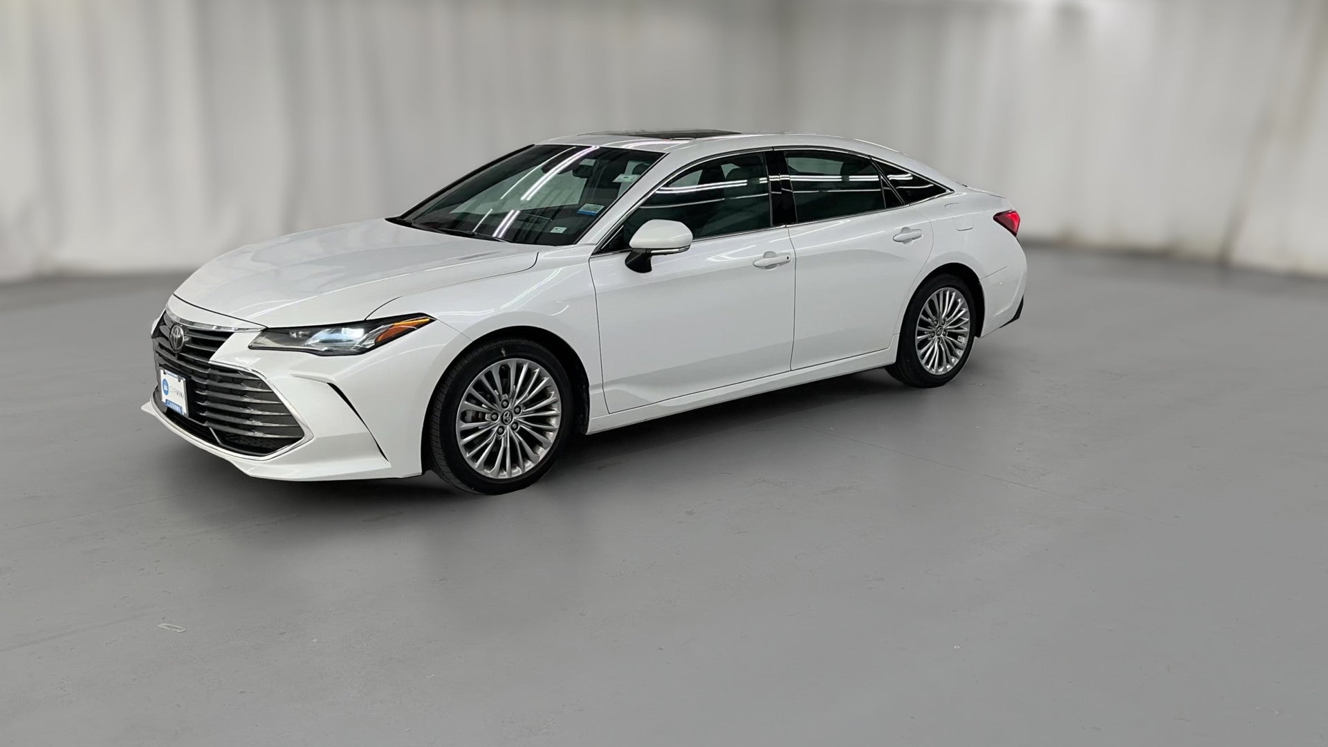 2019 Toyota Avalon vehicle photo