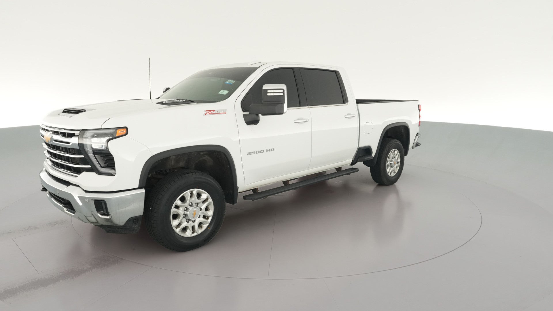 2024 Chevrolet Silverado 2500 HD Crew Cab vehicle photo