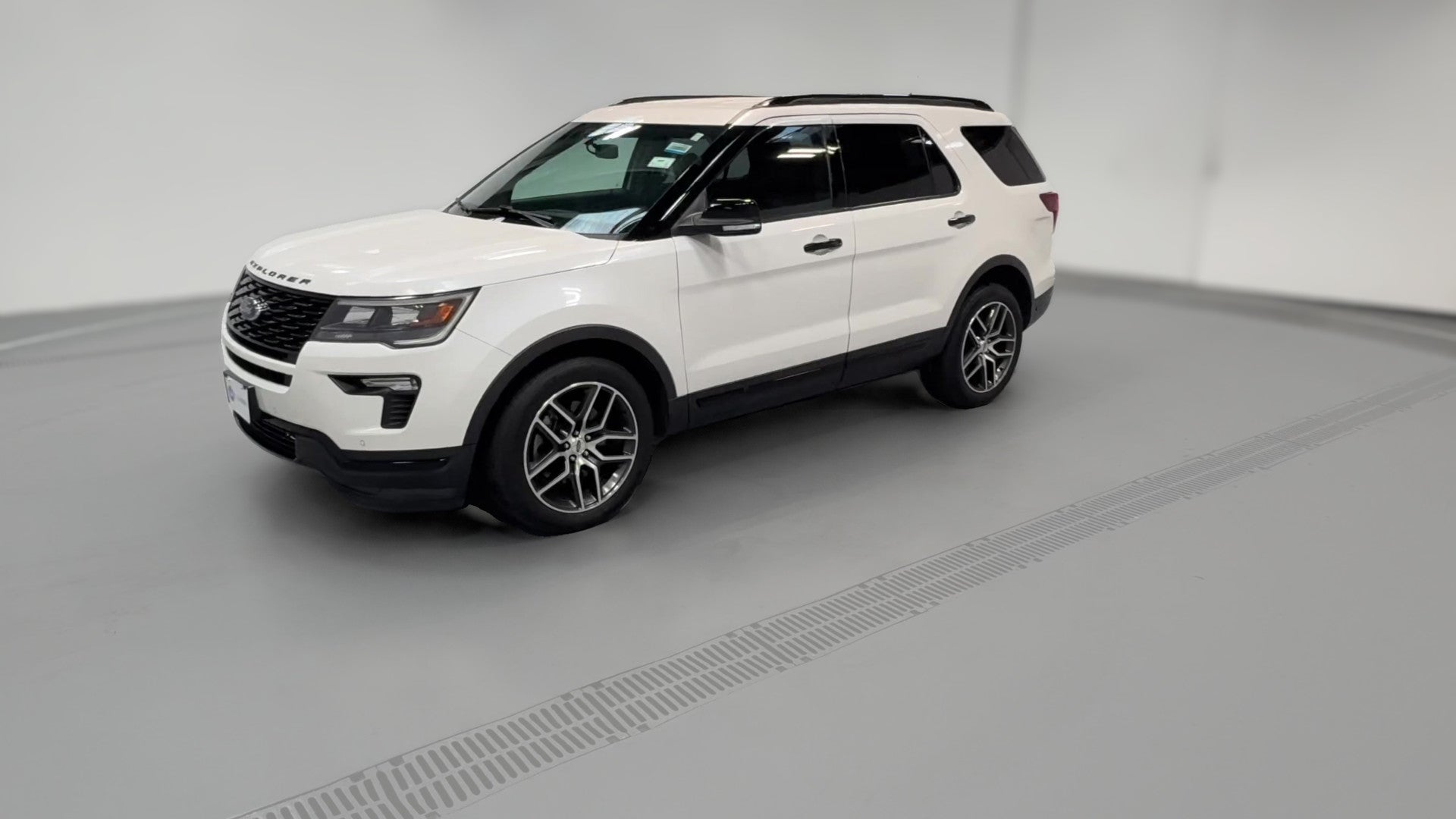2019 Ford Explorer vehicle photo