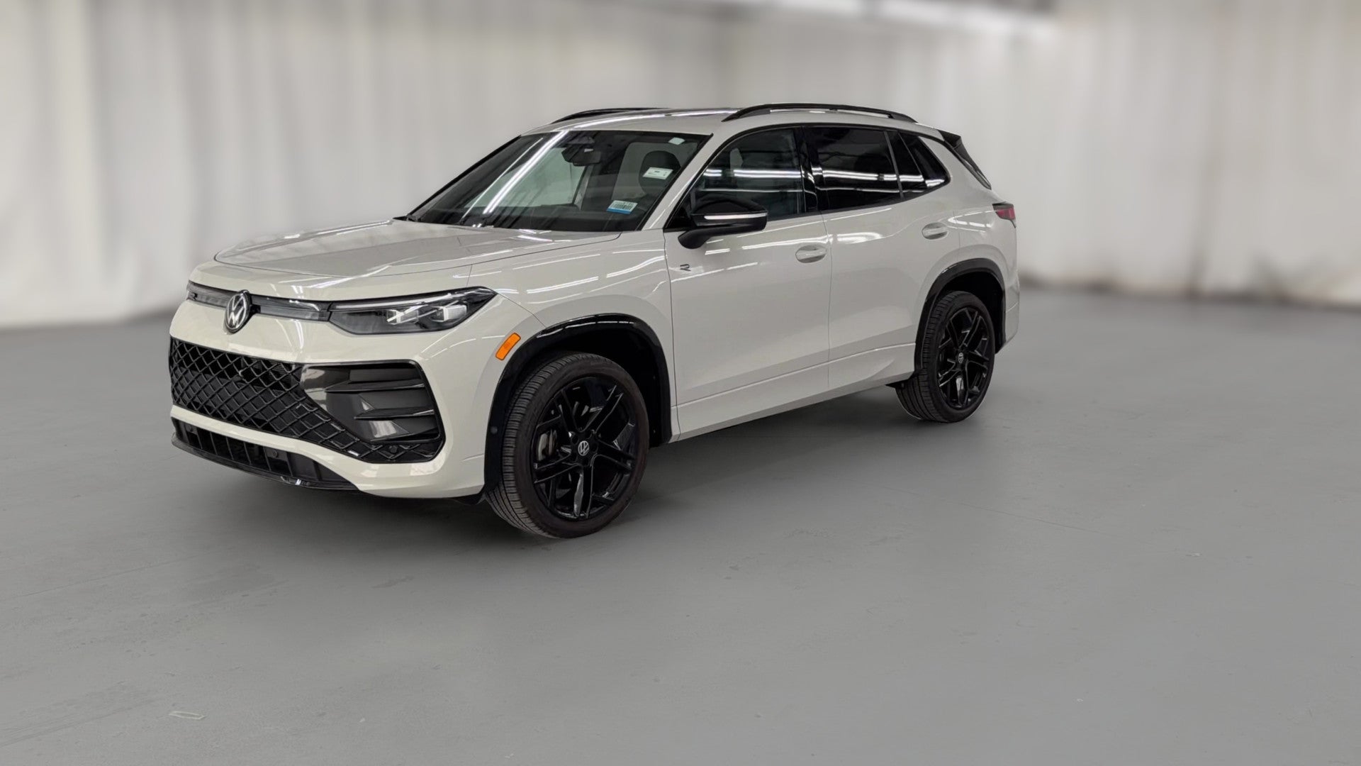 2026 Volkswagen Tiguan vehicle photo