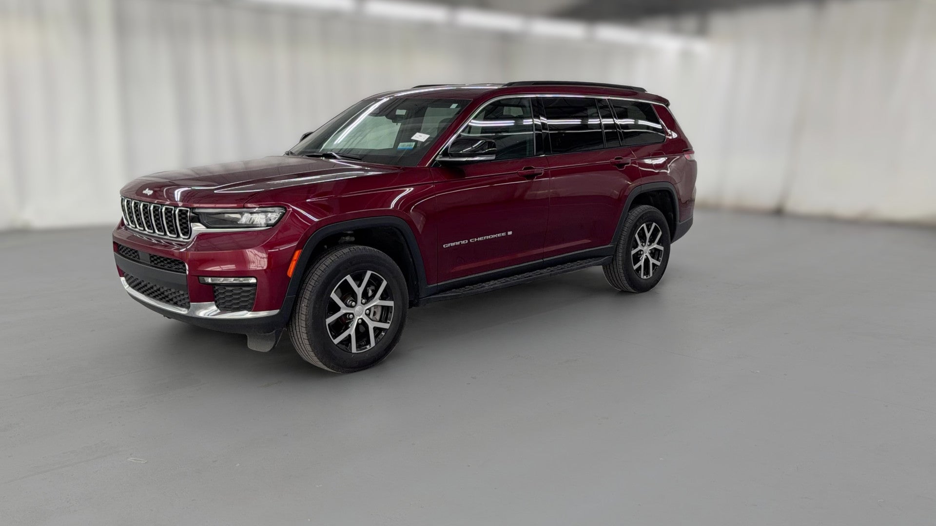 2025 Jeep Grand Cherokee L vehicle photo
