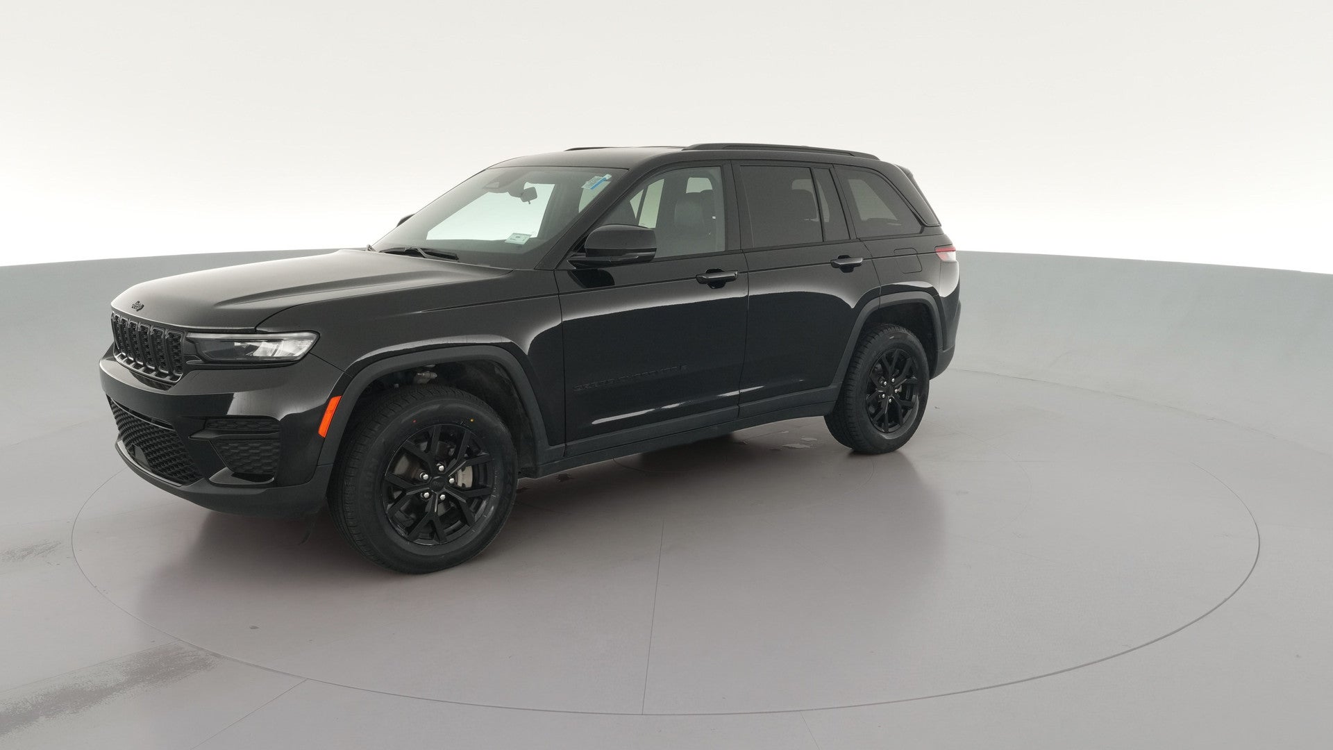 2025 Jeep Grand Cherokee vehicle photo