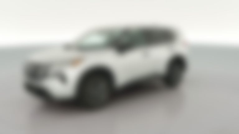 2024 Nissan Rogue vehicle photo