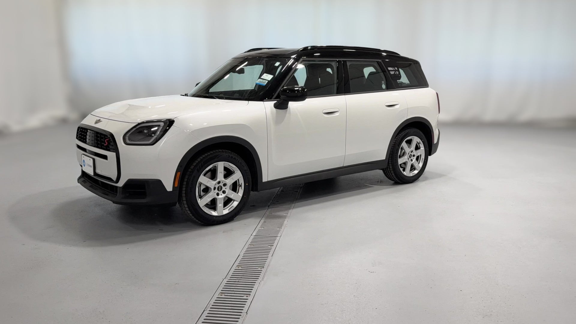 2026 MINI Countryman vehicle photo