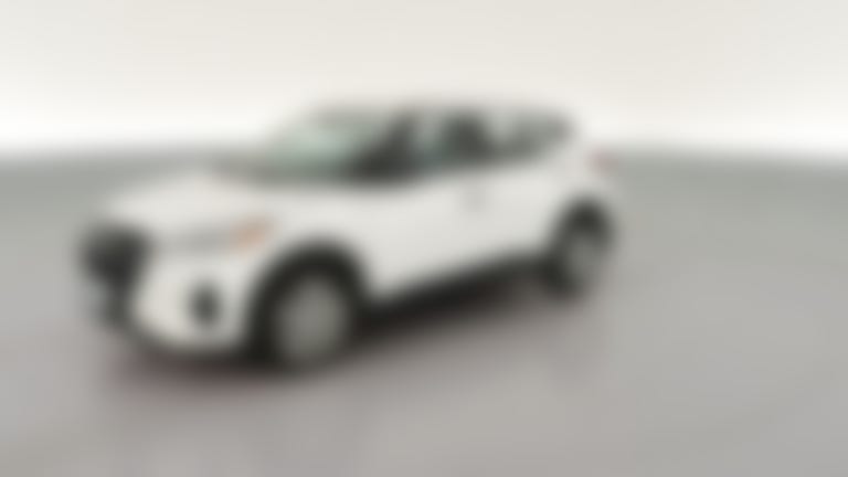 2025 Nissan Kicks Play vehicle photo