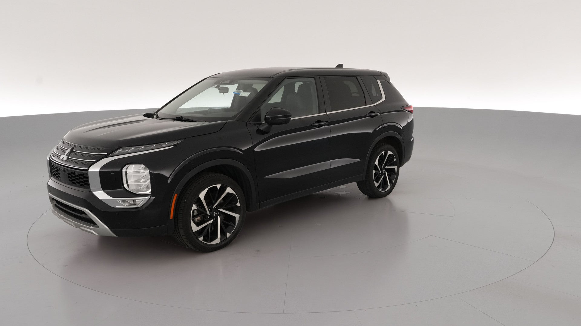 2024 Mitsubishi Outlander vehicle photo