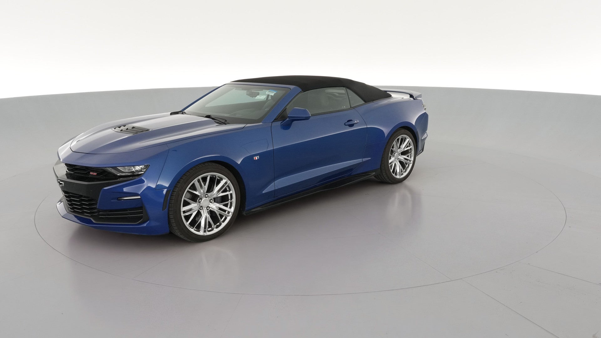 2019 Chevrolet Camaro vehicle photo