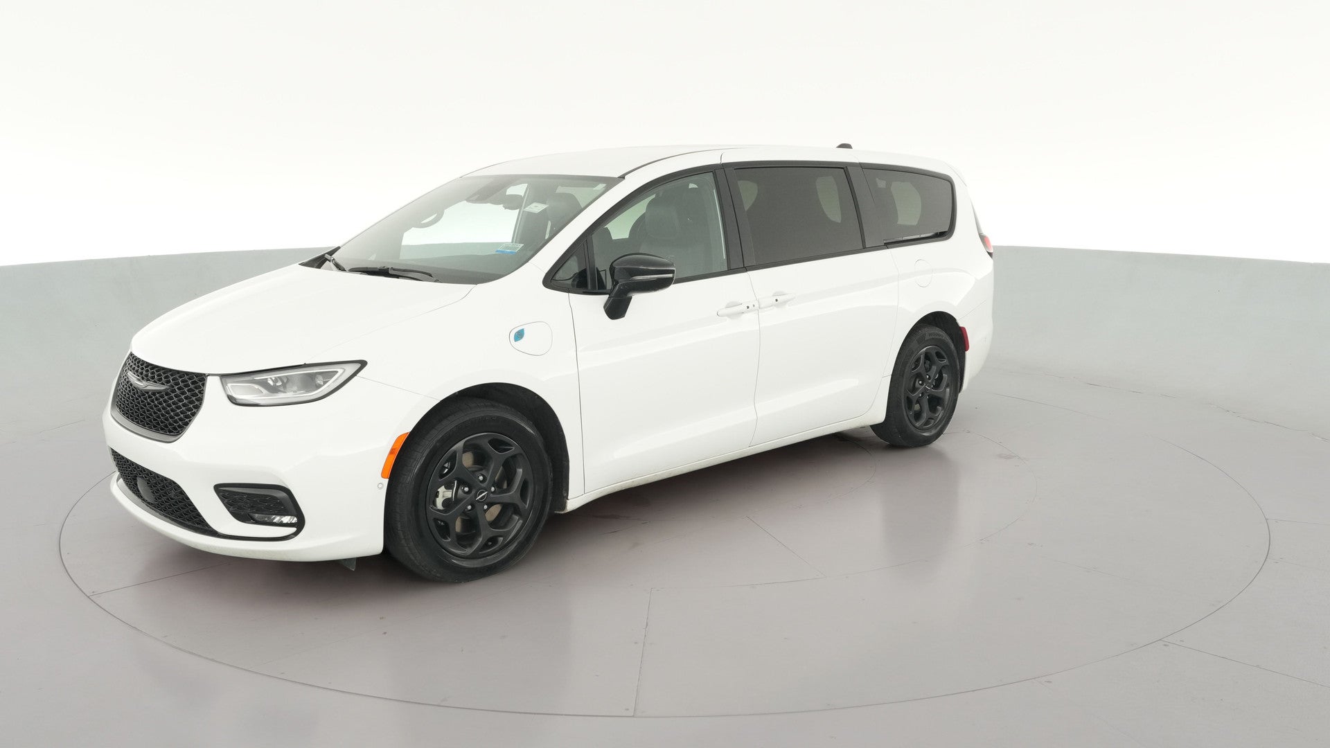 2024 Chrysler Pacifica Hybrid vehicle photo
