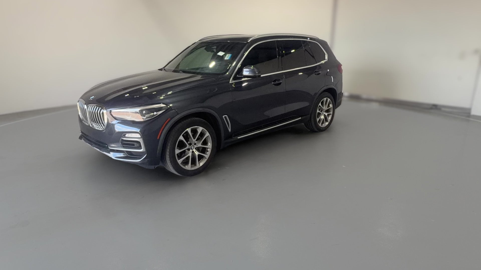 2020 BMW X5 vehicle photo