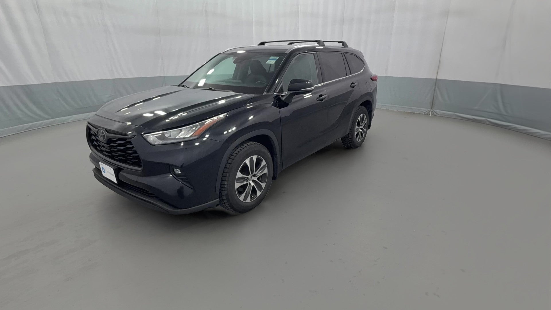 2020 Toyota Highlander vehicle photo