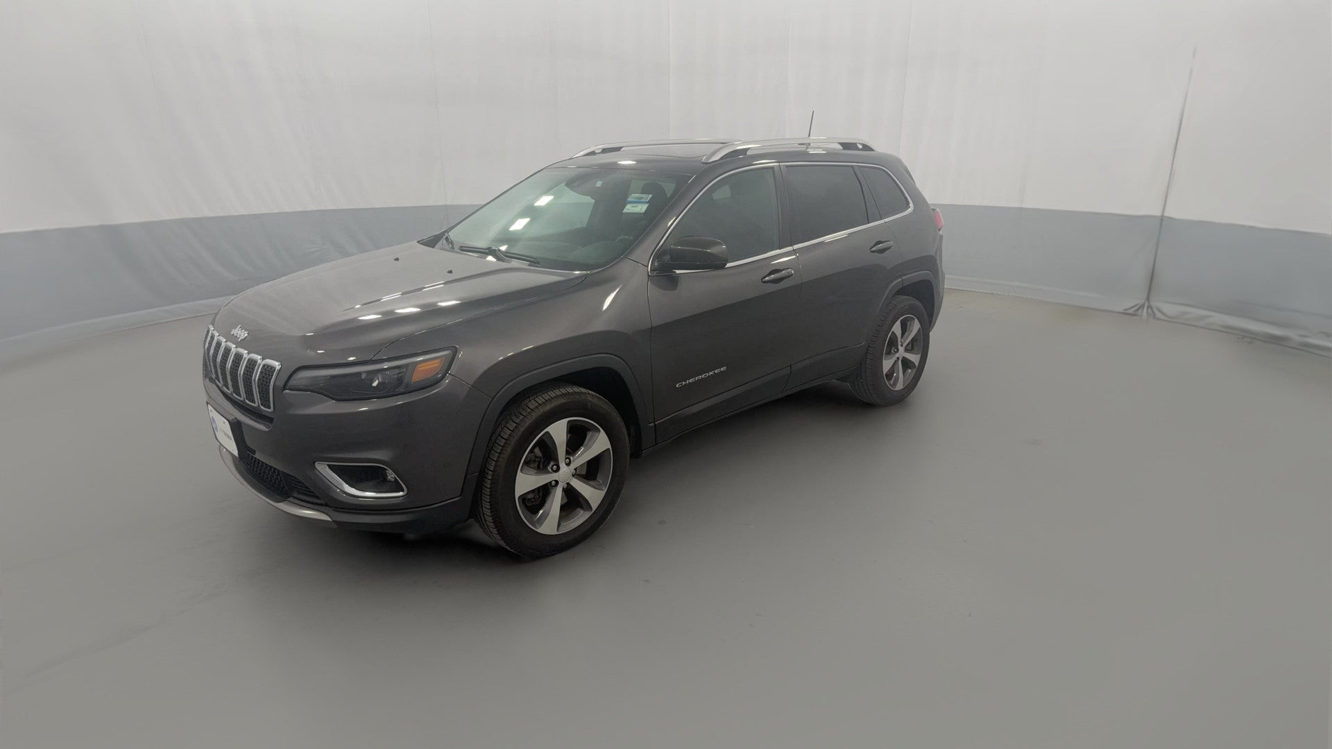 2019 Jeep Cherokee vehicle photo
