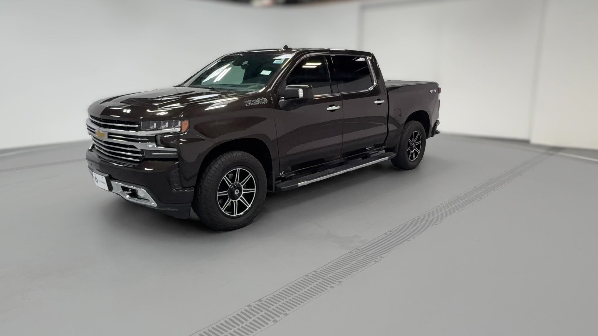 2019 Chevrolet Silverado 1500 Crew Cab vehicle photo