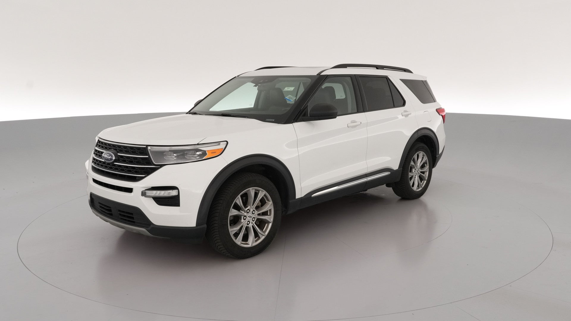 2021 Ford Explorer vehicle photo