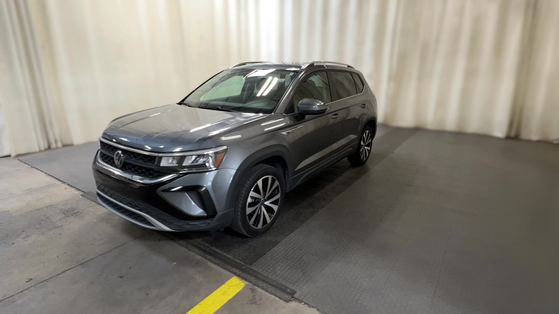 2024 Volkswagen Taos vehicle photo