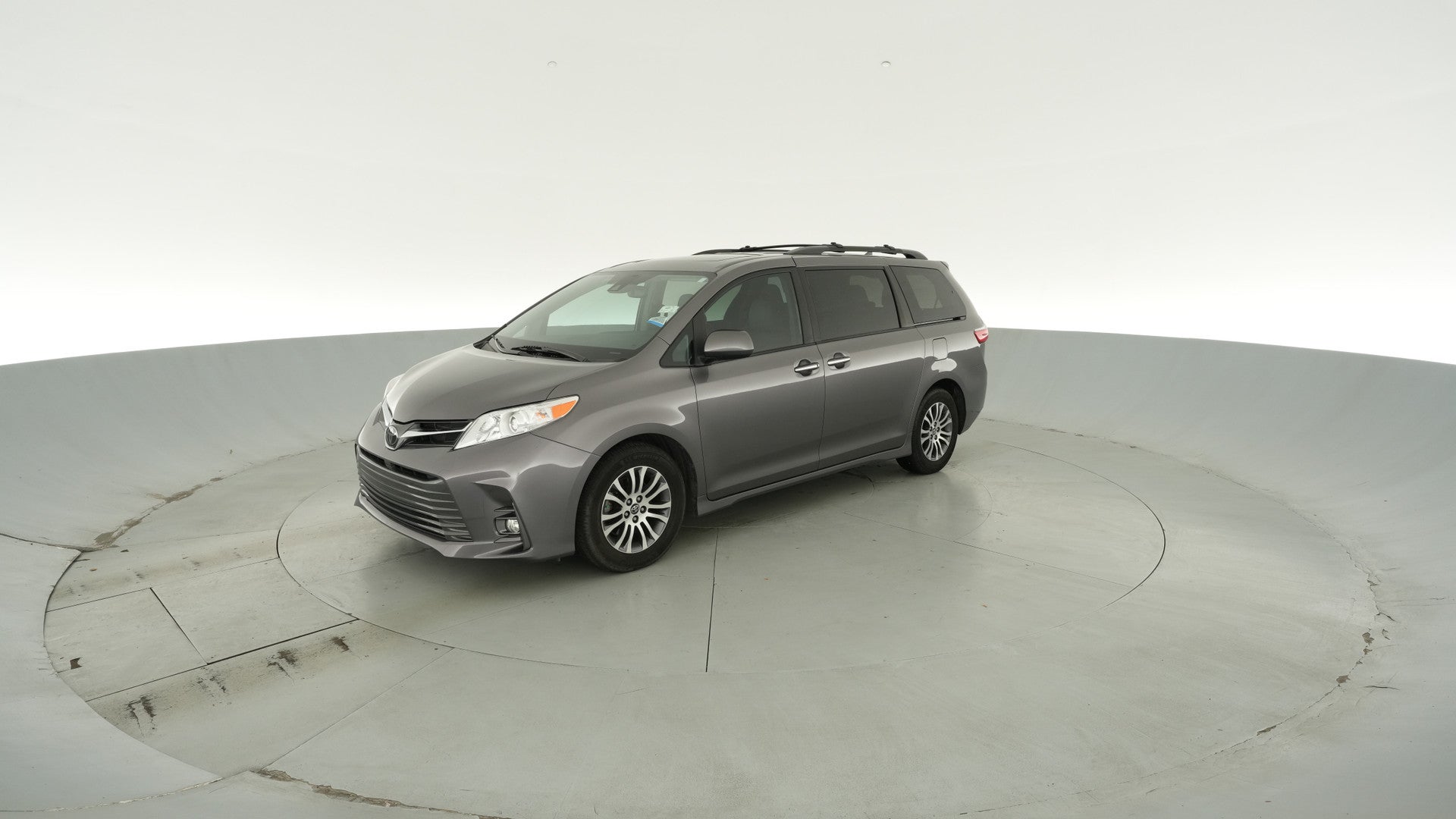 2020 Toyota Sienna vehicle photo
