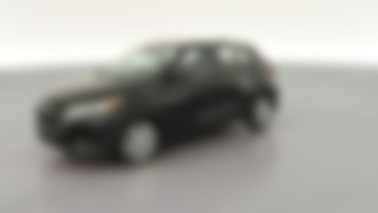 2025 Nissan Kicks Play vehicle photo