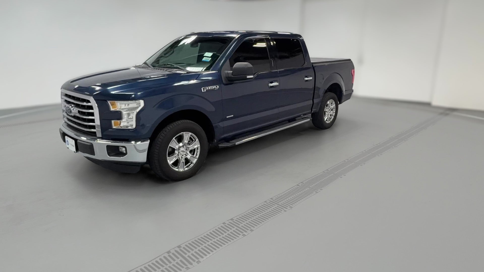 2016 Ford F150 SuperCrew Cab vehicle photo