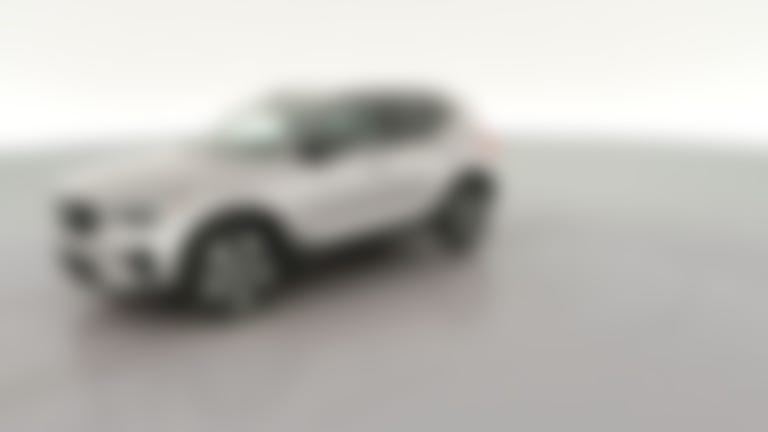 2026 Volvo XC40 vehicle photo