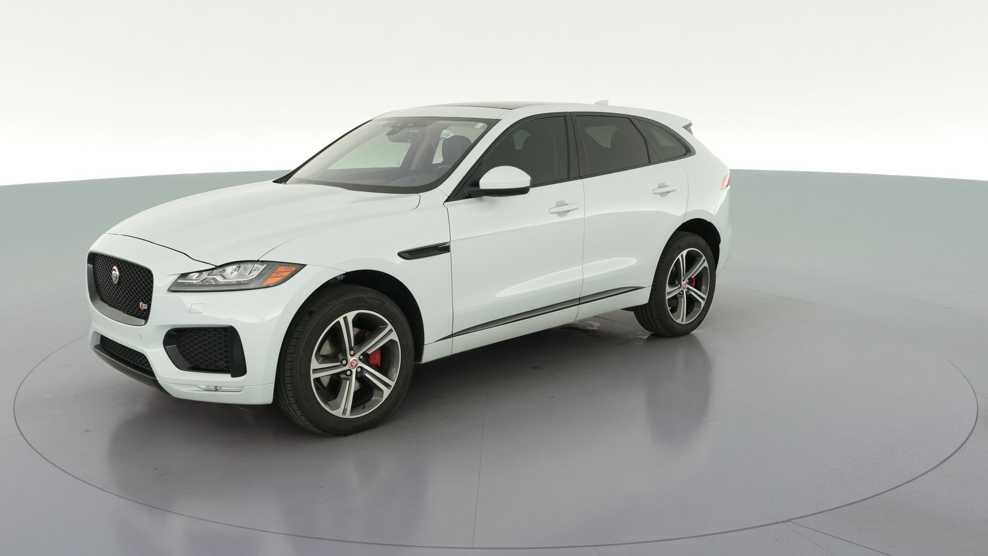 2017 Jaguar F-PACE vehicle photo