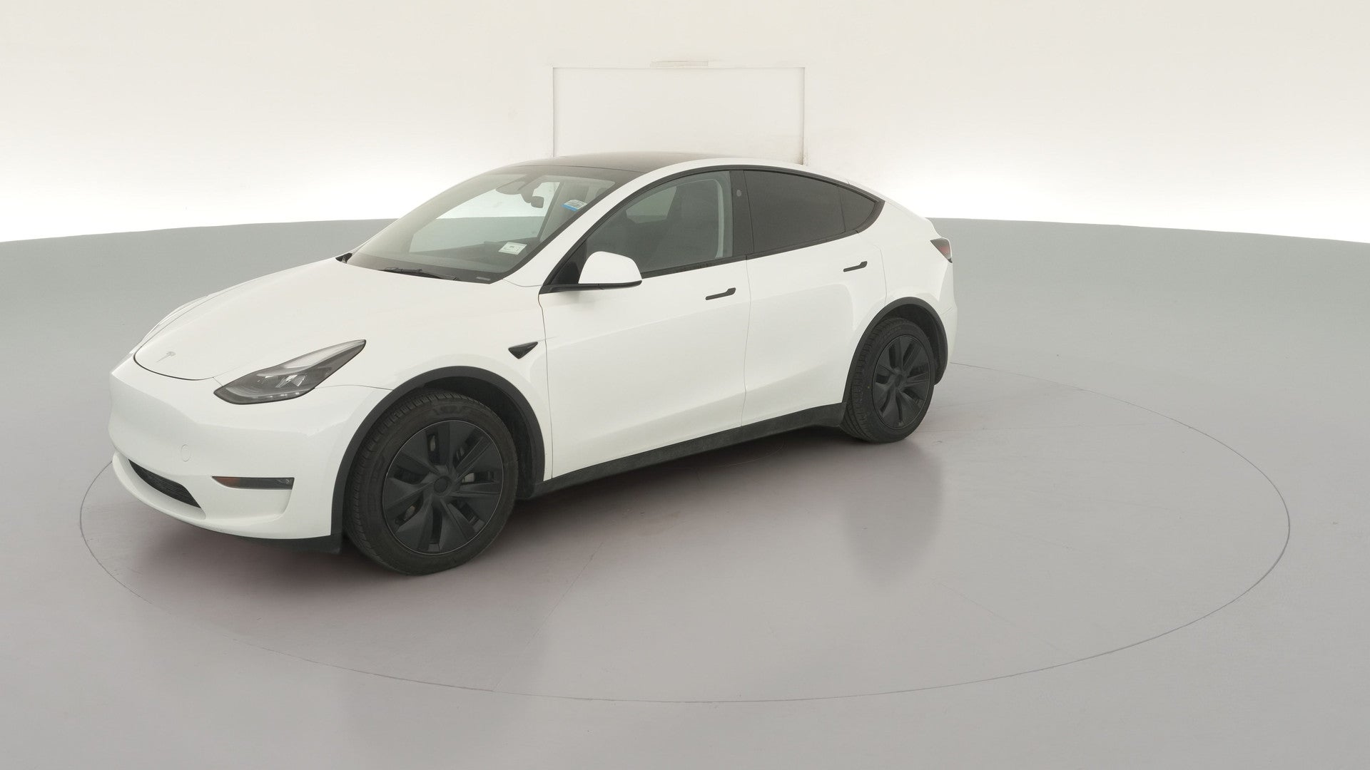 2025 Tesla Model Y vehicle photo