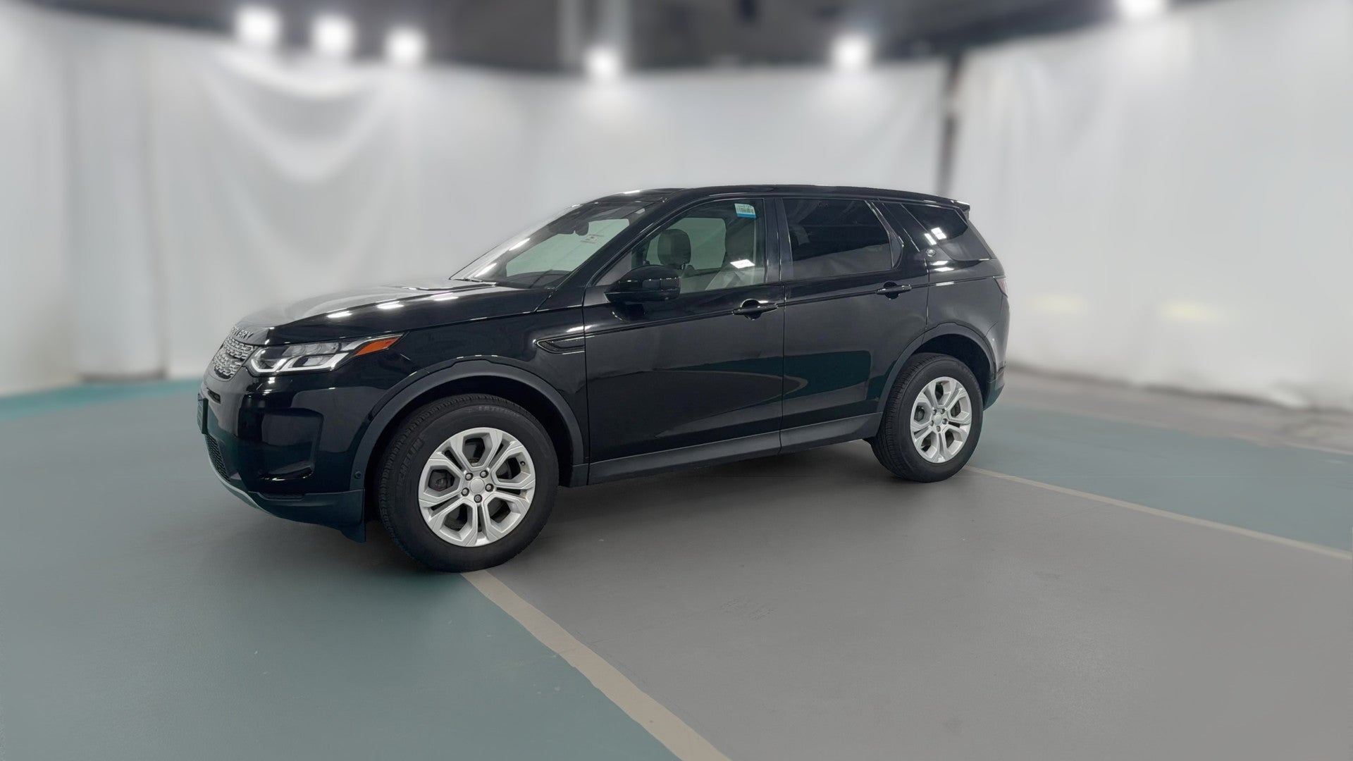 2021 Land Rover Discovery Sport vehicle photo
