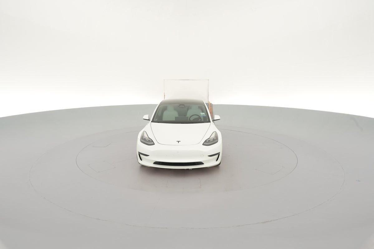 2022 Tesla Model 3 Rear-Wheel Drive in Pearl White — 360° view 1
