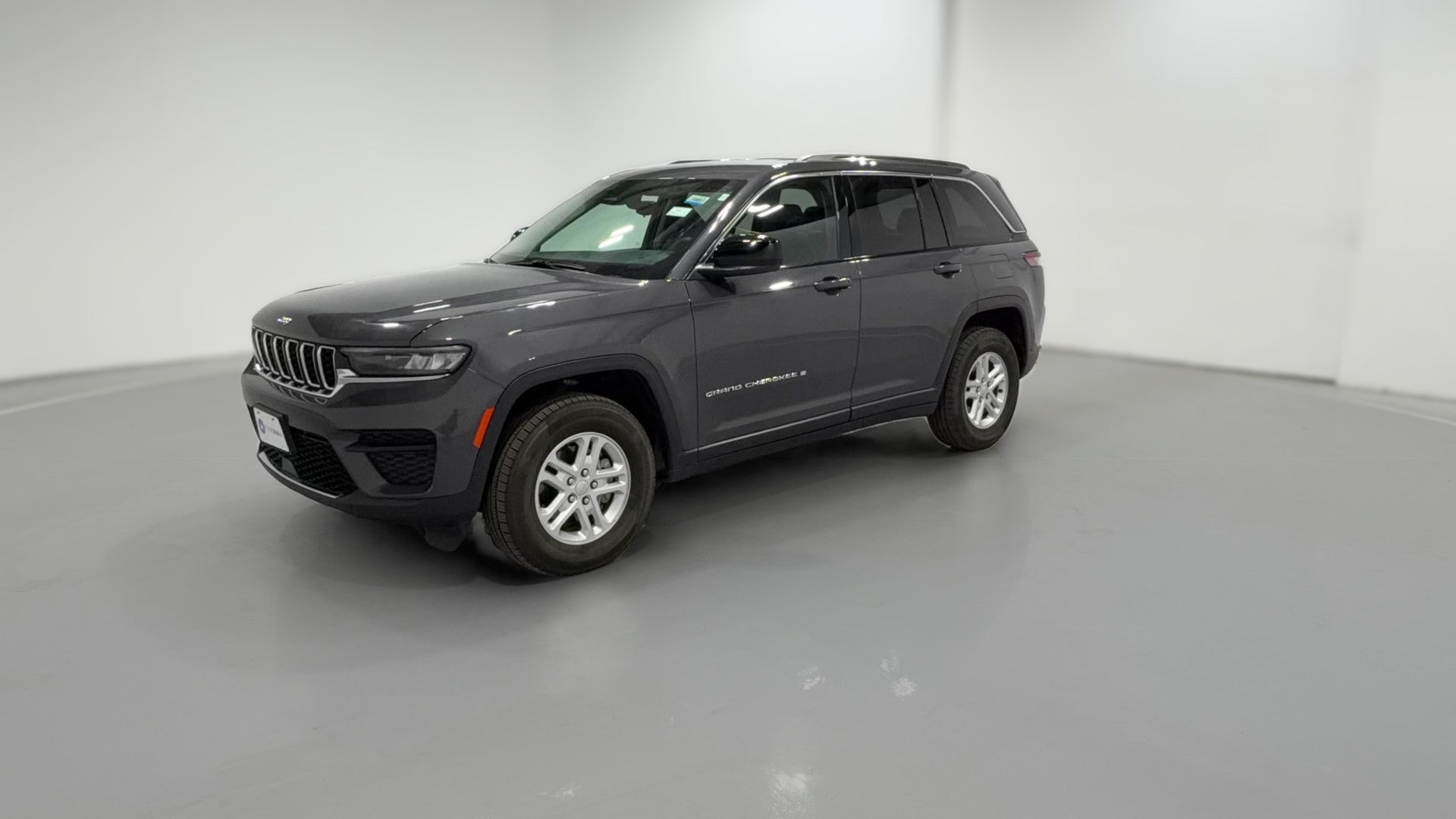 2024 Jeep Grand Cherokee vehicle photo