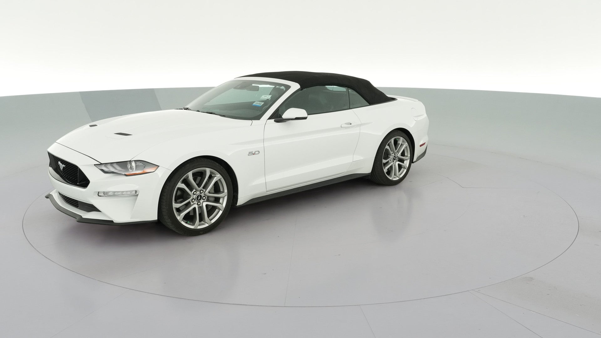 2019 Ford Mustang vehicle photo