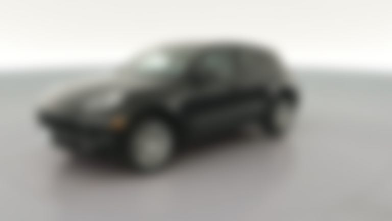 2017 Porsche Macan vehicle photo