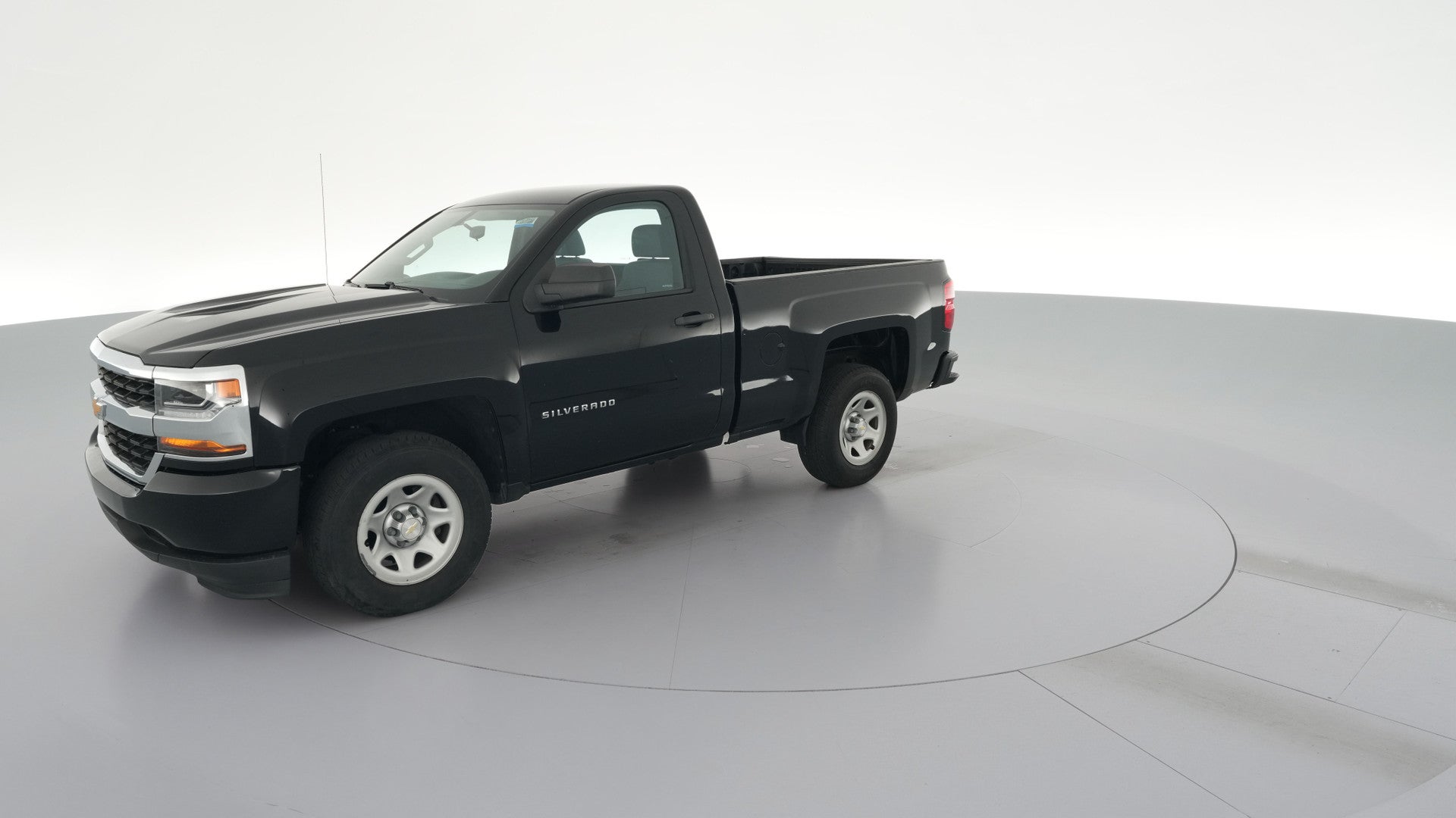 2018 Chevrolet Silverado 1500 Regular Cab vehicle photo