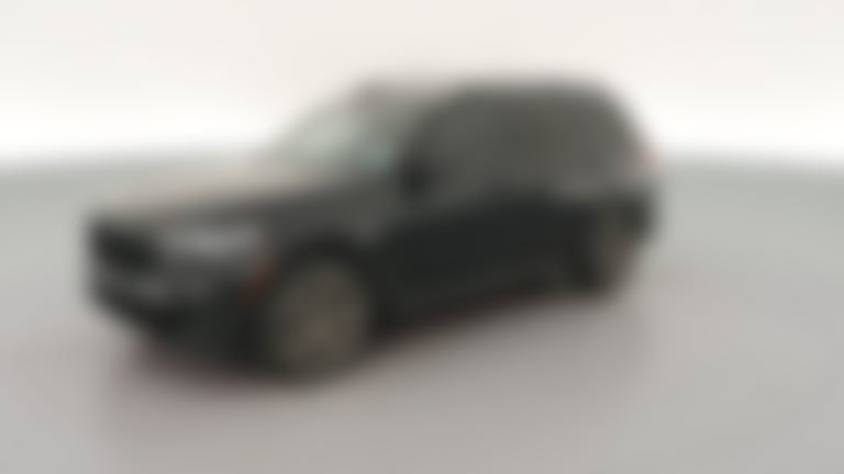 2021 BMW X7 vehicle photo