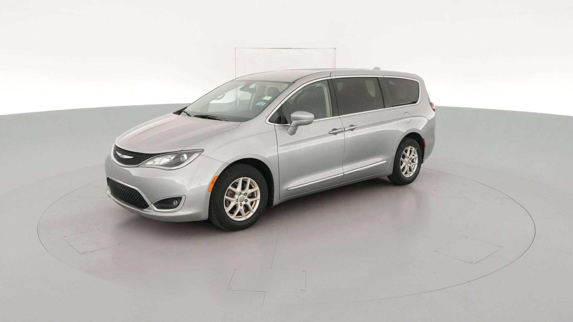 2020 Chrysler Pacifica vehicle photo