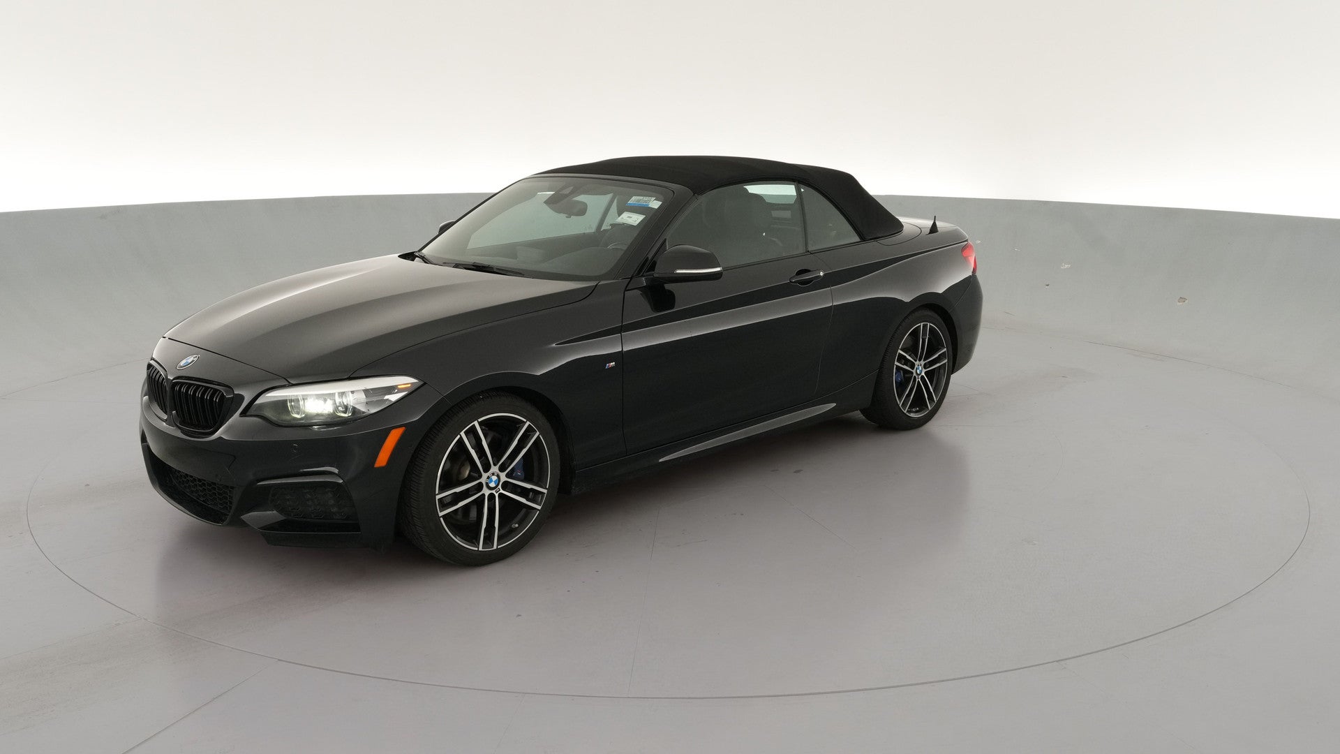 2019 BMW 2 Series vehicle photo