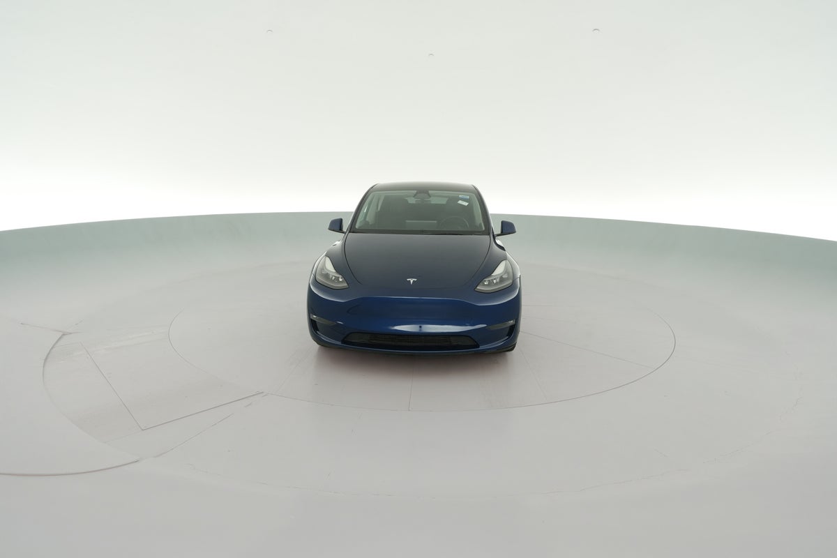 2024 Tesla Model Y Long Range All-Wheel Drive in Deep Blue Metallic — 360° view 1