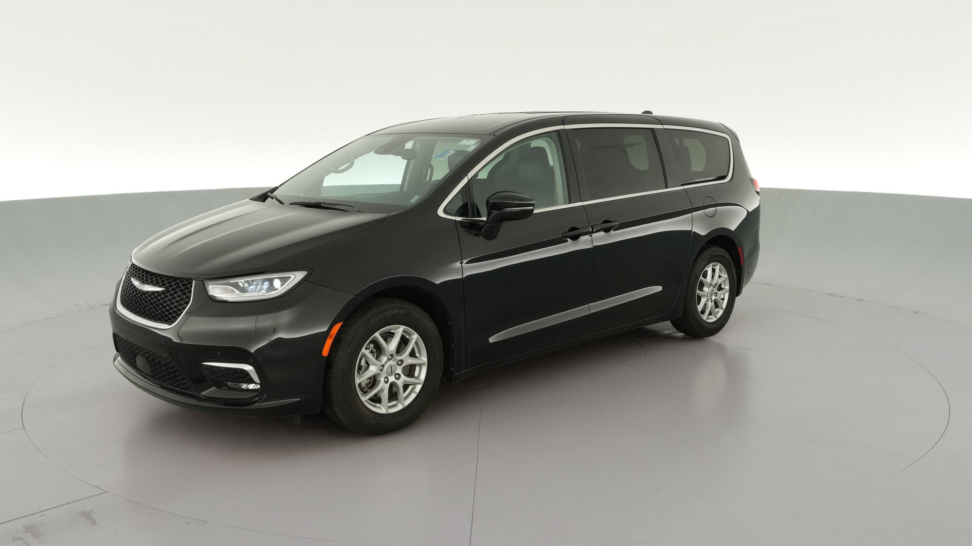 2024 Chrysler Pacifica vehicle photo
