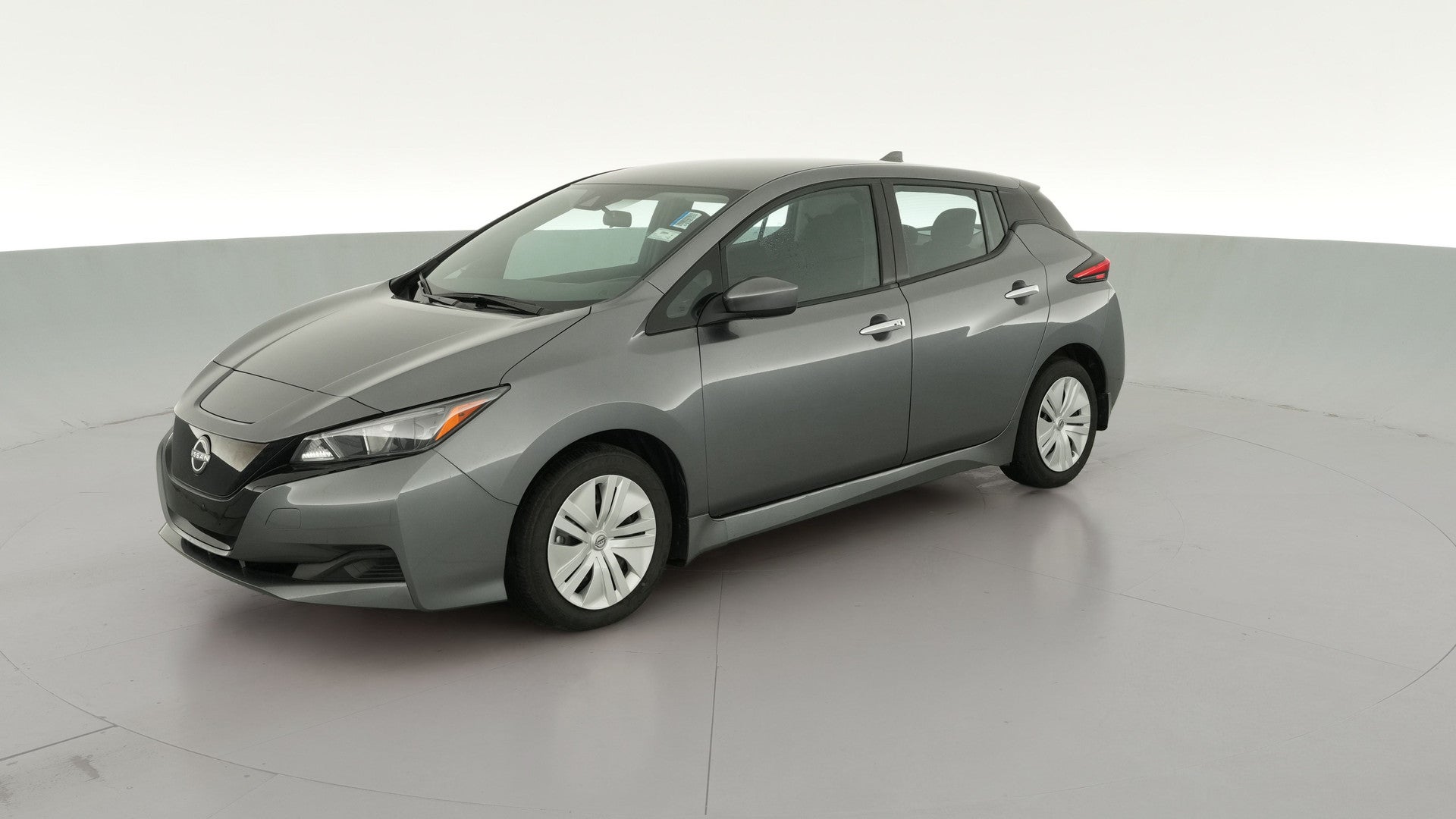 2025 Nissan LEAF vehicle photo