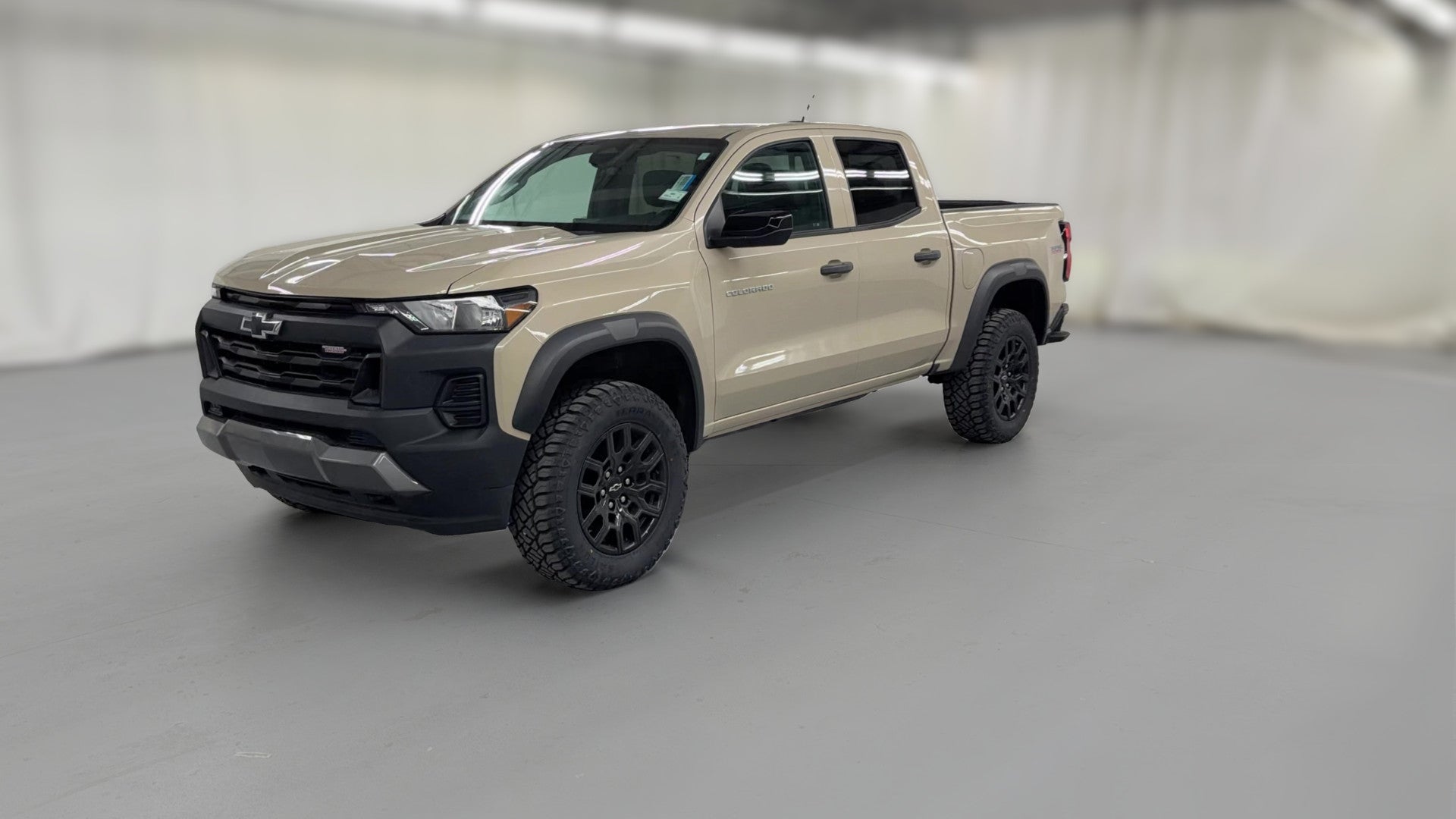 2024 Chevrolet Colorado Crew Cab vehicle photo