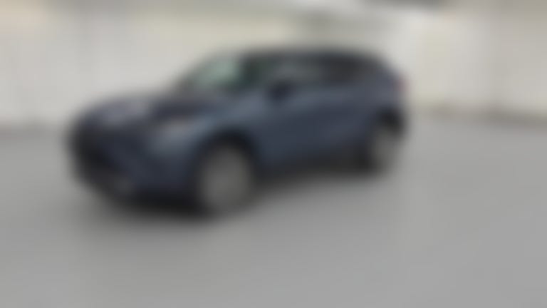 2024 Toyota Venza vehicle photo
