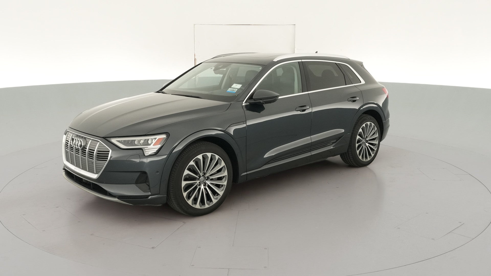 2019 Audi e-tron vehicle photo