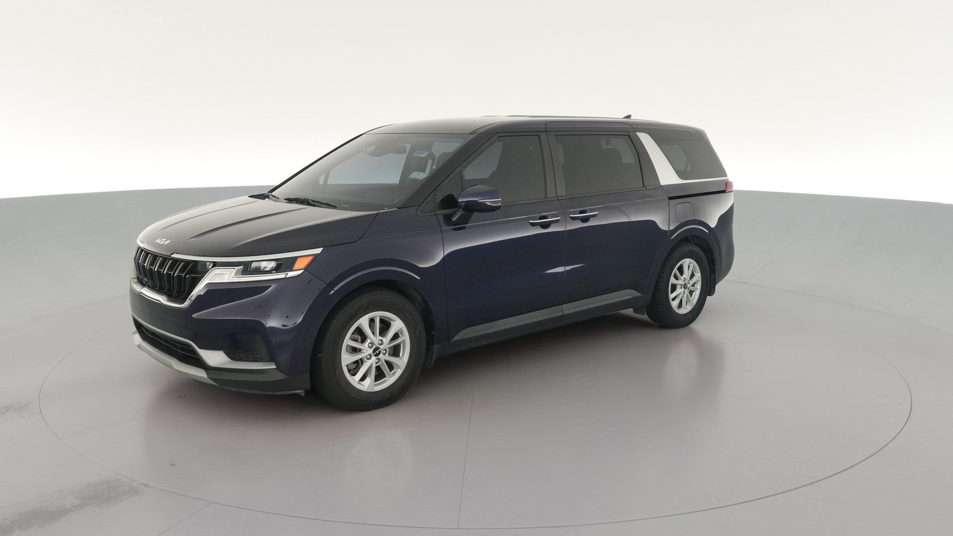 2023 Kia Carnival vehicle photo