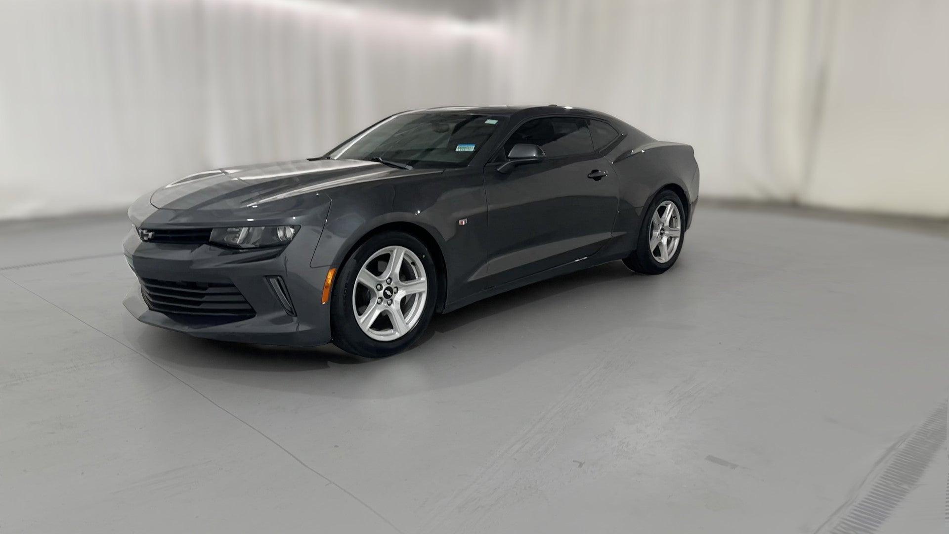 2017 Chevrolet Camaro vehicle photo