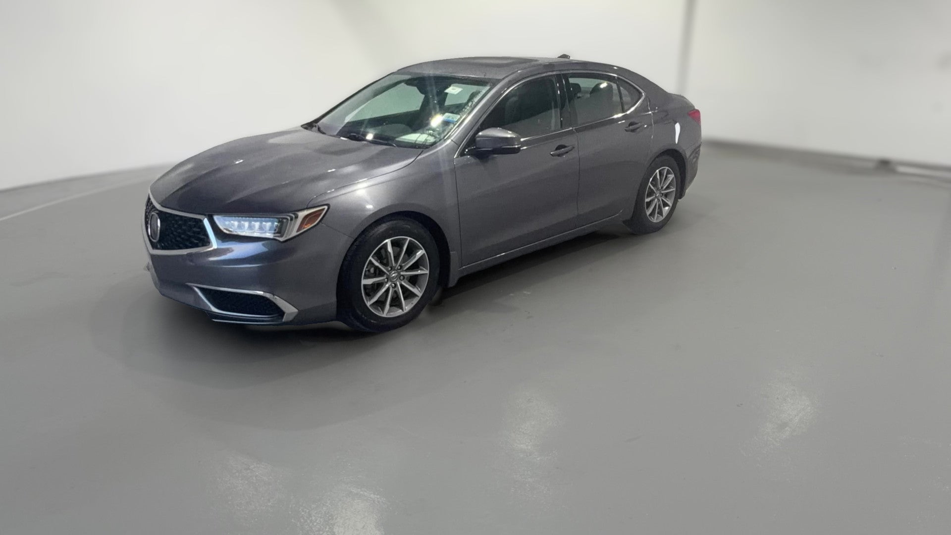 2018 Acura TLX vehicle photo