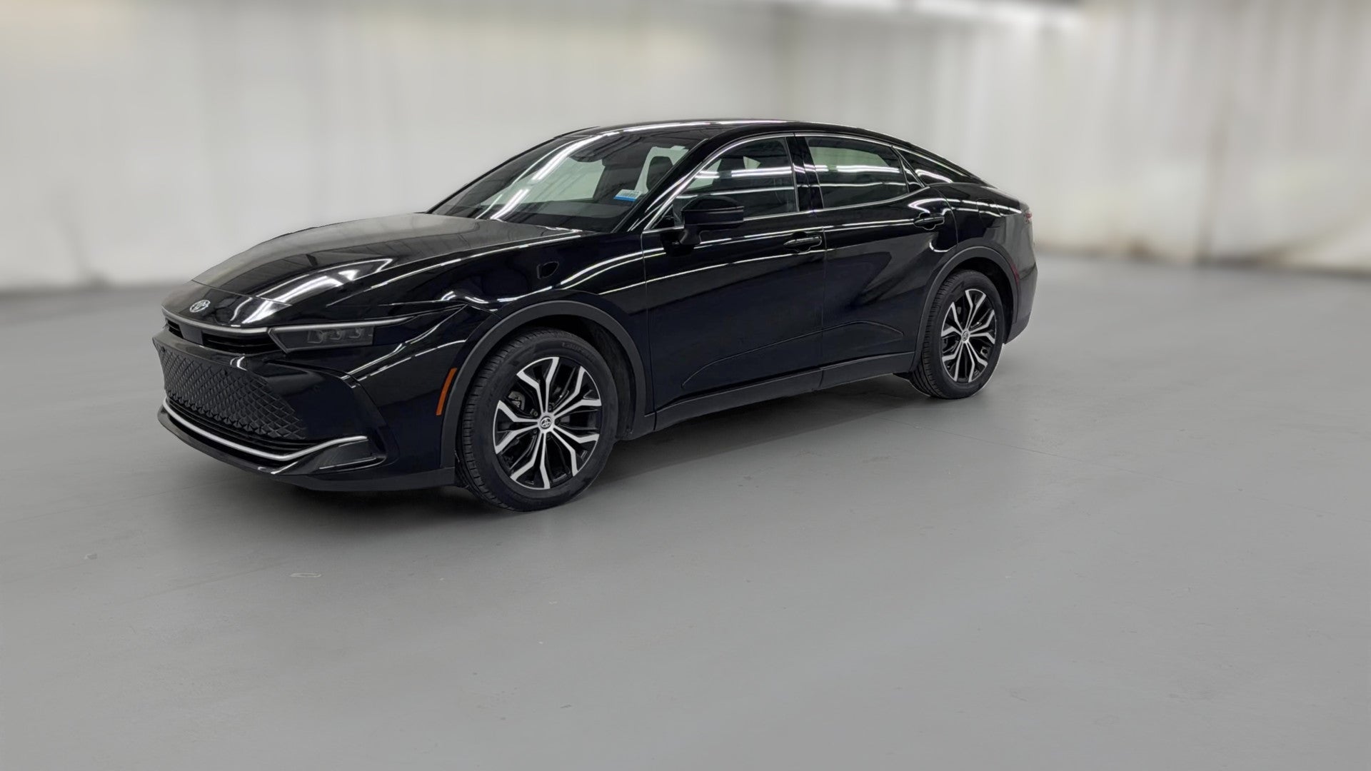 2023 Toyota Crown vehicle photo
