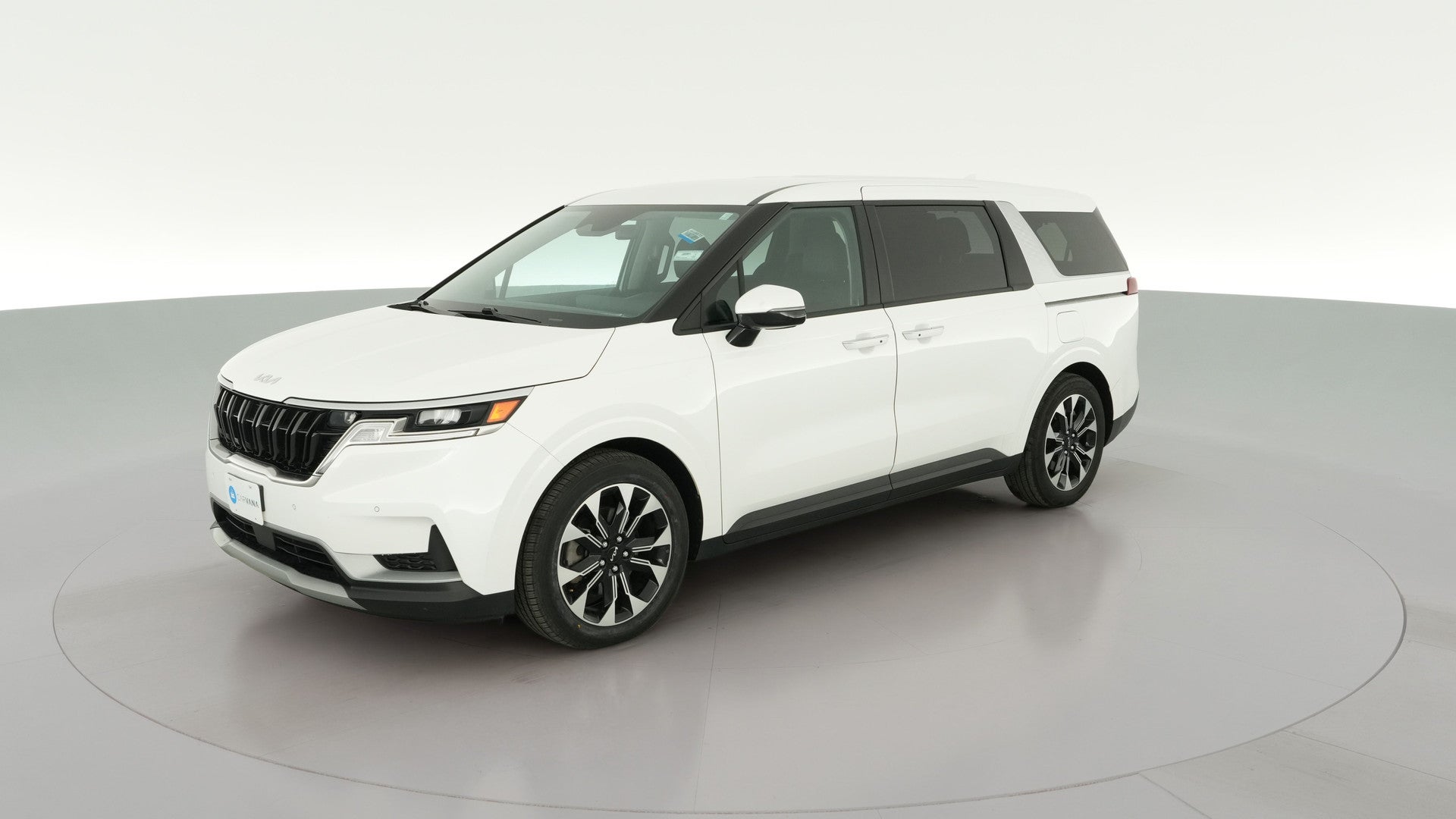2024 Kia Carnival vehicle photo
