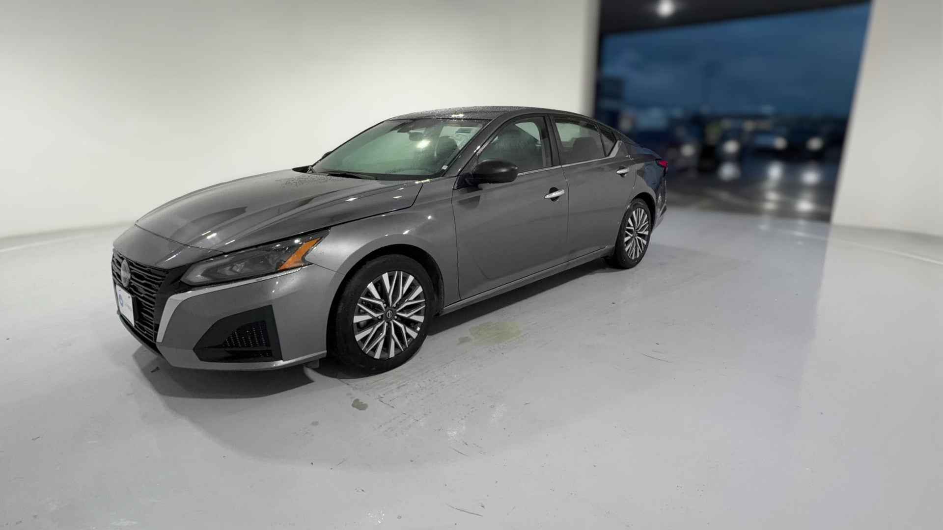 2025 Nissan Altima vehicle photo