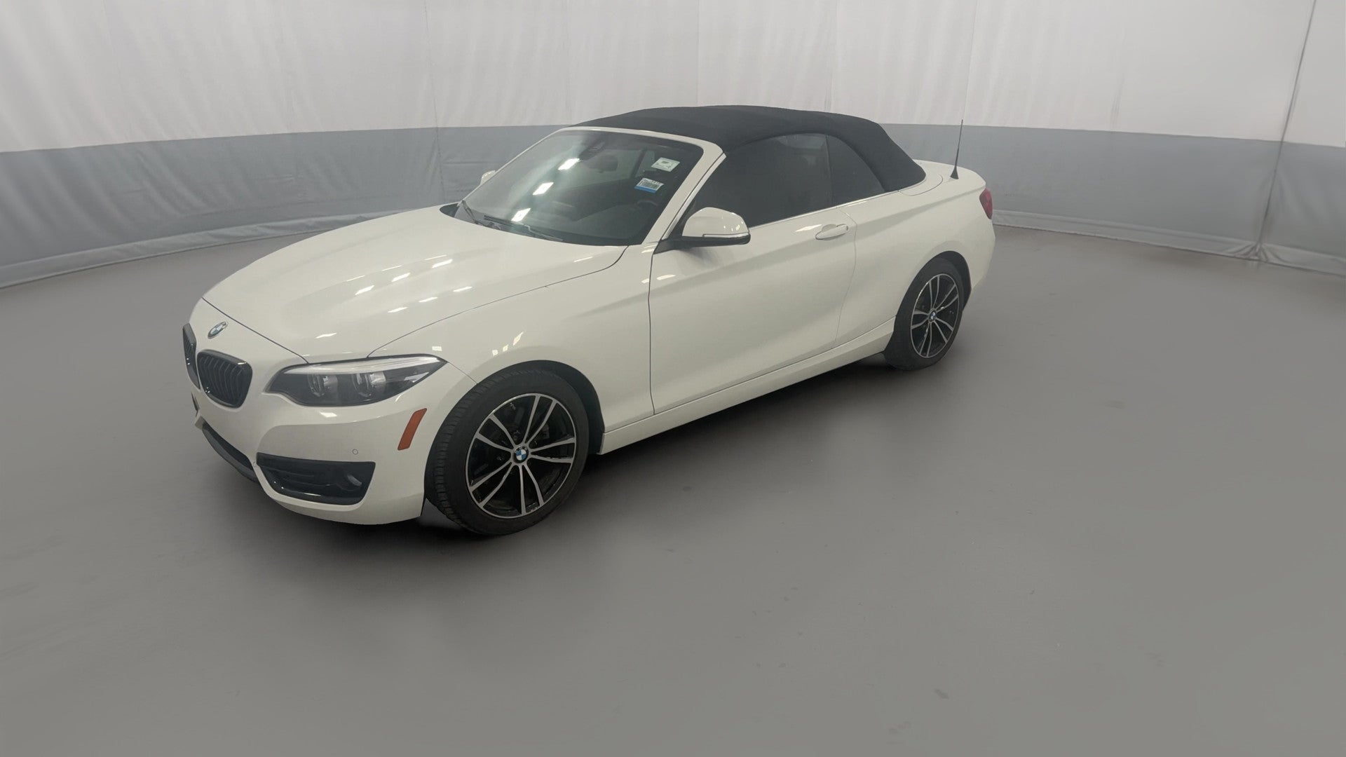 2020 BMW 2 Series vehicle photo