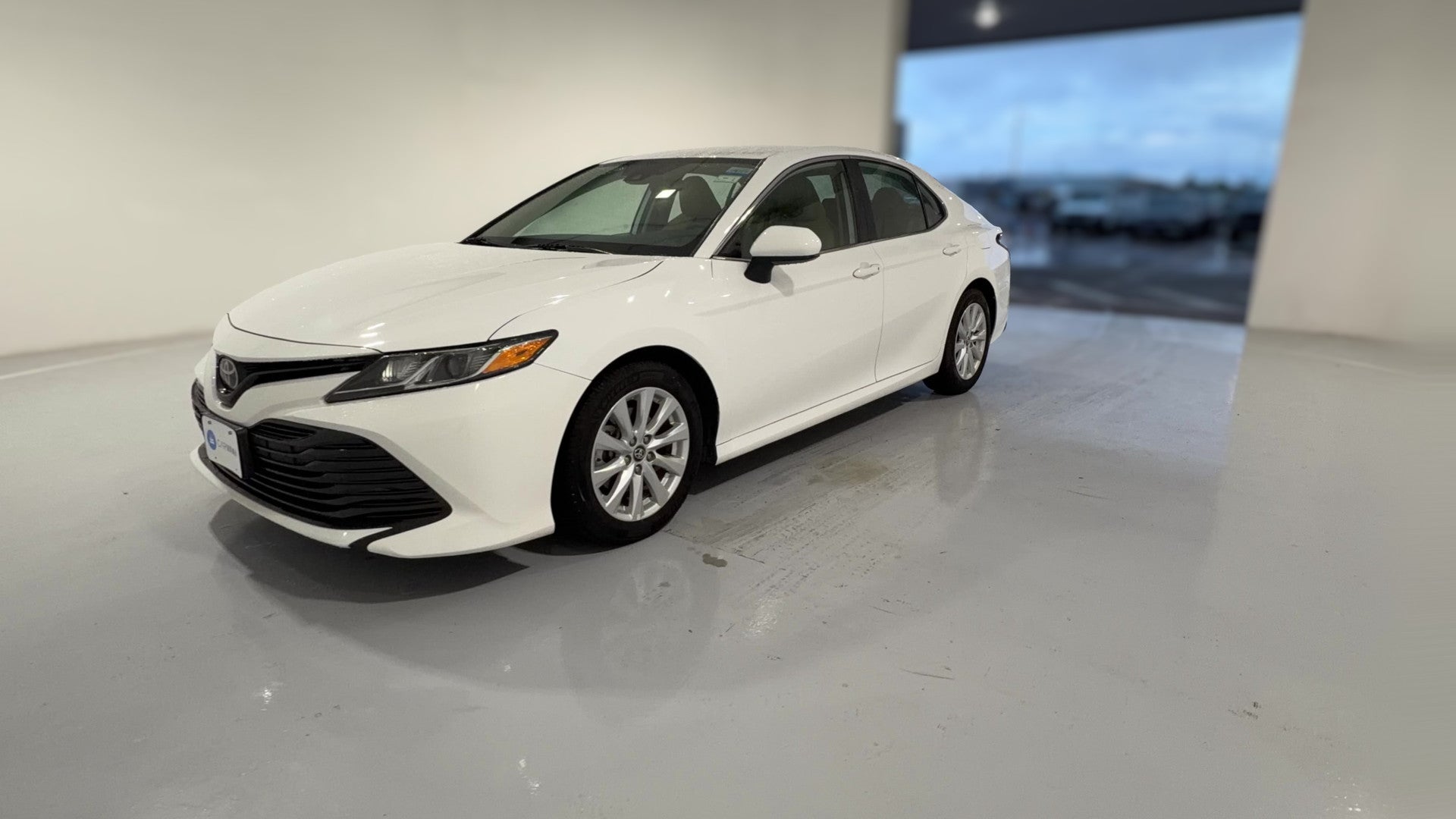 2019 Toyota Camry vehicle photo