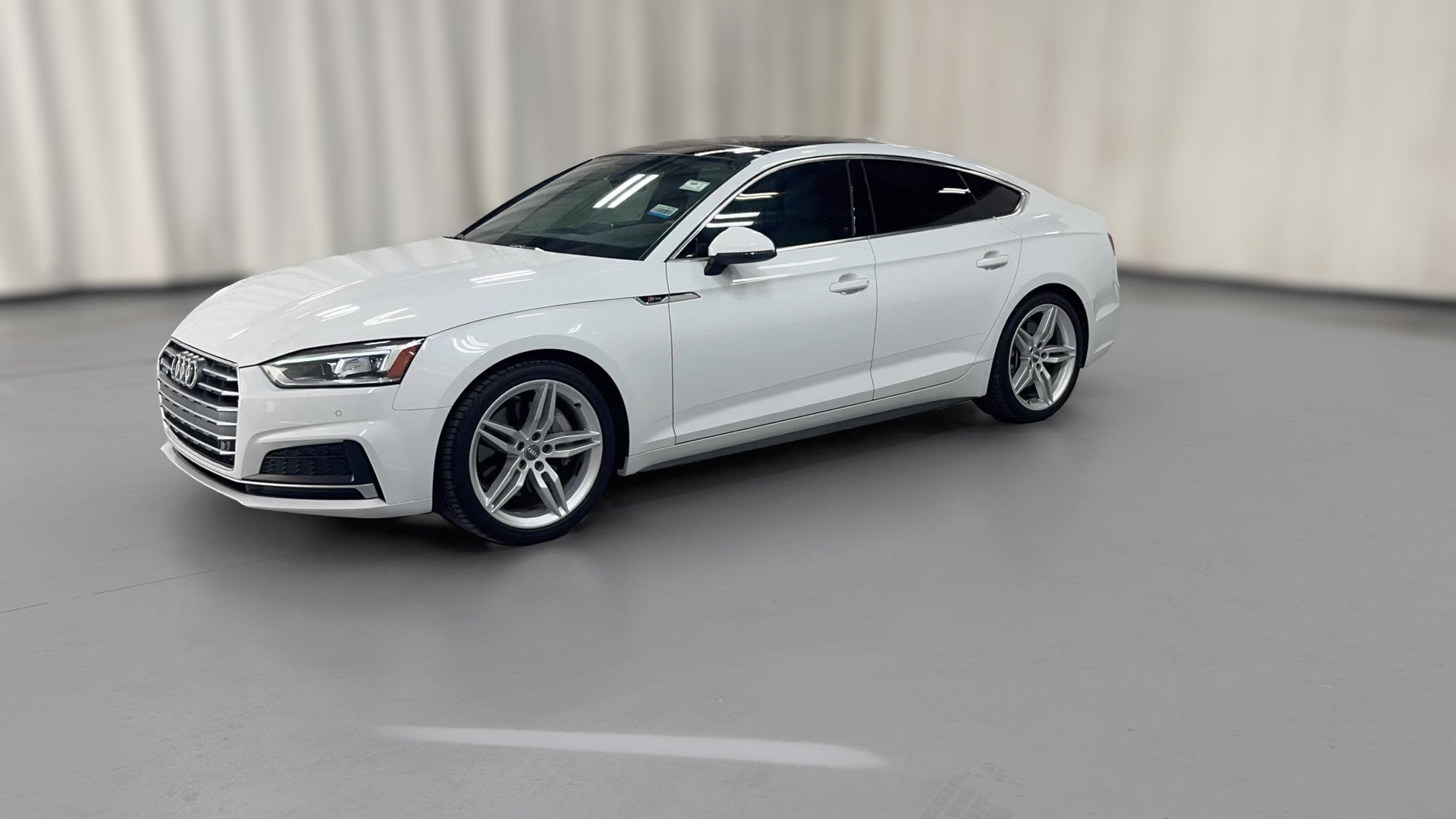 2018 Audi A5 vehicle photo